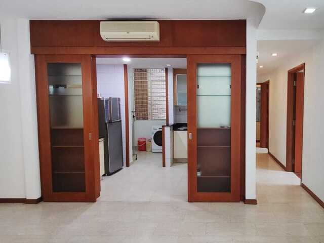 1 Master and 2 Common Bedrooms For Rent 🏡 Lilydale Condo Yishun | No Owner Stay | Free Shuttle to M