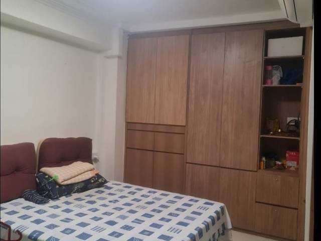 Affordable common room at 188 Pasir Ris Street 12