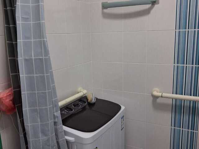 Master Bedroom for Rent