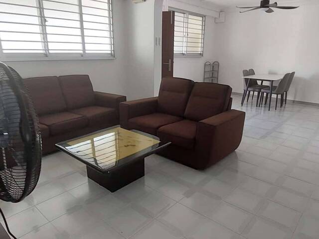 4-Room Unit @ Bukit Panjang Ring Road BLK 242! NO AGENT FEE!