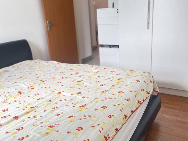 Spacious Room for Rent – With Attached Bathroom!