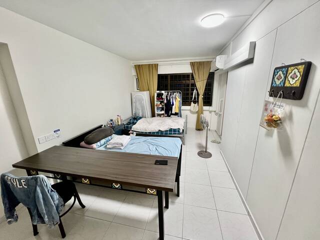 Room For Rent@Hougang