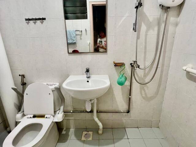 Room For Rent@Hougang
