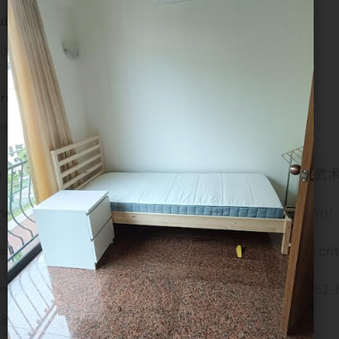 East facing single behind room KScentre