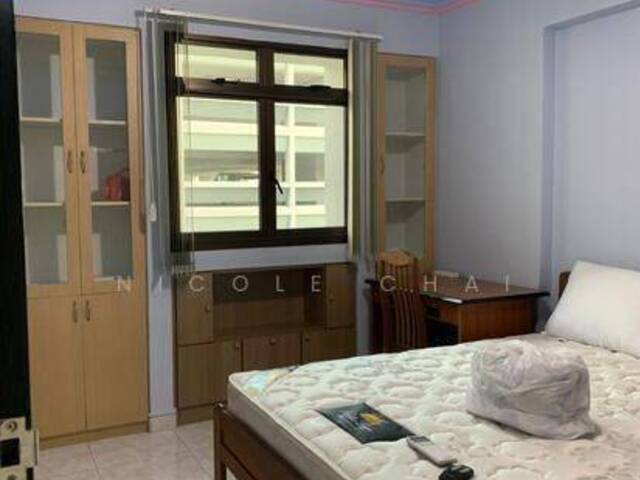 Blk 685C CCK - $600 for 1 lady (WiFi + Ceiling Fan)