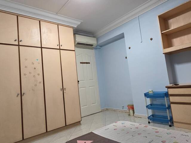 HDB Common Room For Rent ($800) Near Hougang MRT Station