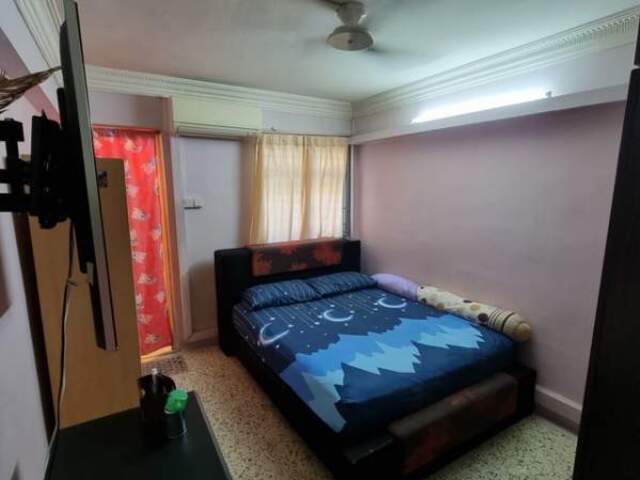 Ang Mo Kio Master Room / Common Room available