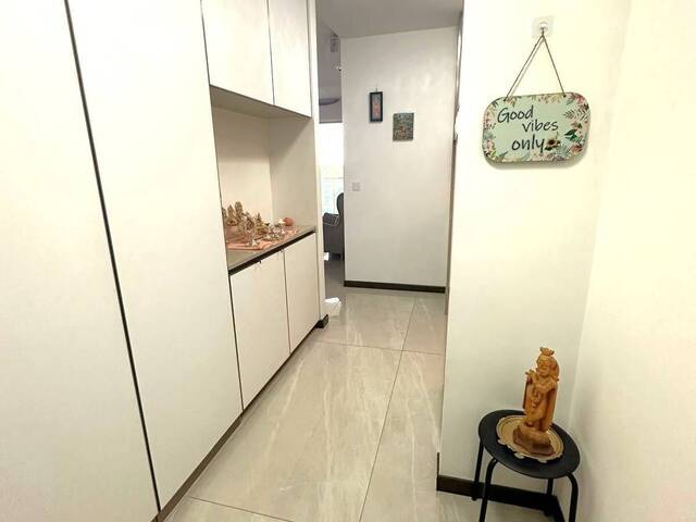 2 bedder unit for rent at Normanton Park! NO AGENT FEE