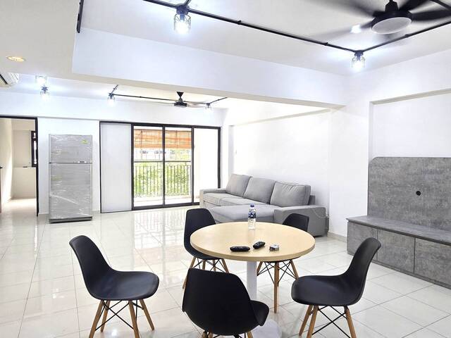 SUPER CHEAP! (3+1) 5I – Blk 684C Woodlands Drive 62– Near Admiralty MRT!