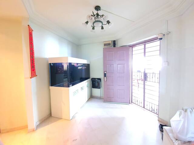 S.U.P.E.R. C.H.E.A.P! Blk410 Woodlands Street 41 – Marsiling MRT / Sheng Shiong