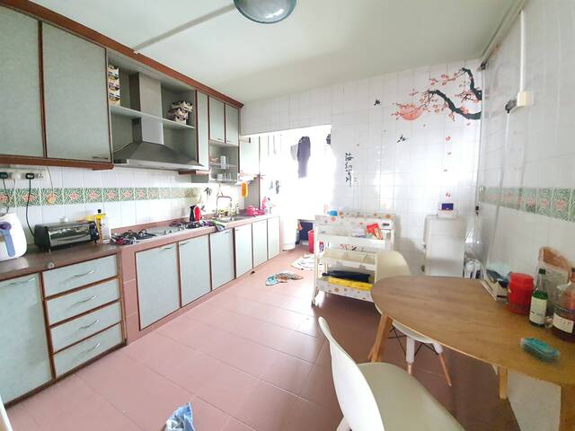 S.U.P.E.R. C.H.E.A.P! Blk410 Woodlands Street 41 – Marsiling MRT / Sheng Shiong