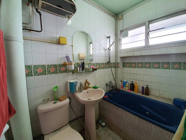 S.U.P.E.R. C.H.E.A.P! Blk410 Woodlands Street 41 – Marsiling MRT / Sheng Shiong