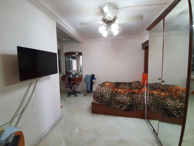 S.U.P.E.R. C.H.E.A.P! Blk410 Woodlands Street 41 – Marsiling MRT / Sheng Shiong