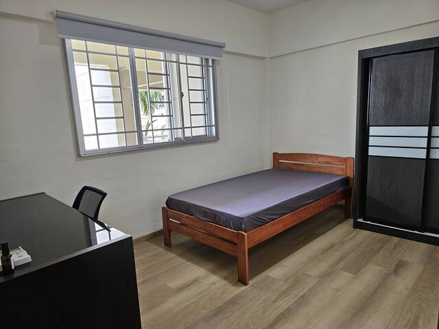 Common room available in Serangoon North Ave 1