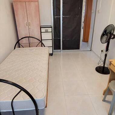 Small Room @ Tampines For Rent