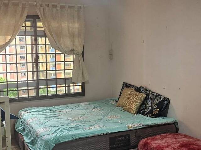 Common room at 643 bedok reservoir road for rent! Aircon wifi!