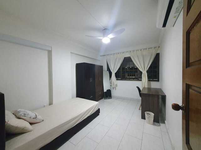 Room Rent near Yishun MRT (1 pax to 2 pax)