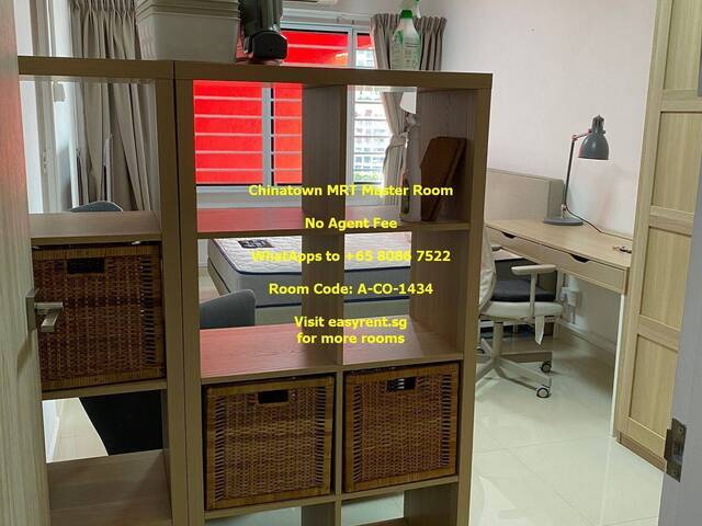 Chinatown MRT Master Room