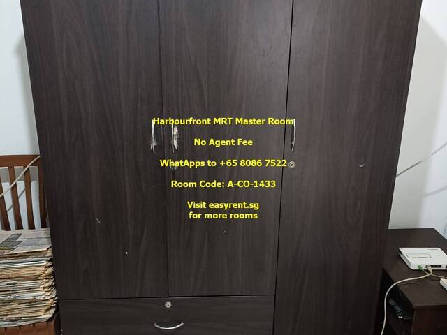 Harbourfront MRT Master Room