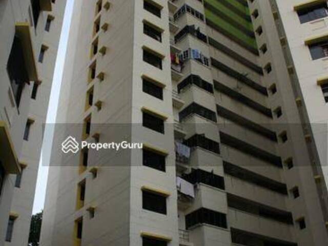 4R flat for rent at Blk 766 Bedok Reservoir View. Near to Bedok Reservoir MRT. NO AGENT FEE