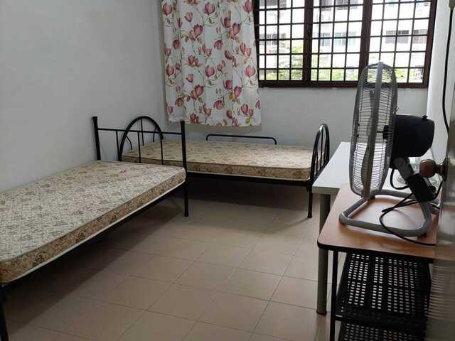 Share Room Room Blk 226 Serangoon Ave 4 @ $500 (AC/WIFI)