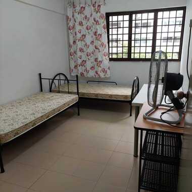 Share Room Room Blk 226 Serangoon Ave 4 @ $500 (AC/WIFI)