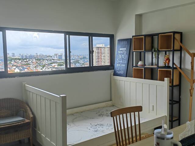 Room For Rent - Marine Parade