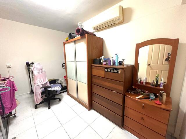 4R flat for rent at Blk 766 Bedok Reservoir View. Near to Bedok Reservoir MRT. NO AGENT FEE