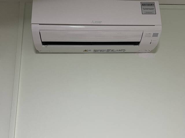 Room for rent near MRT