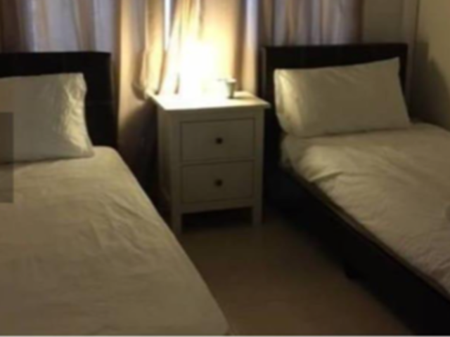 Big and quiet room for rent in a exclusive and beautiful private estate -NO FEE