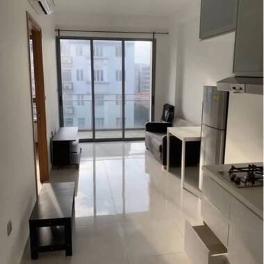 1-bedroom Unit @ La Brisa Condo @ Lorong 28 Geylang! NO AGENT FEE!