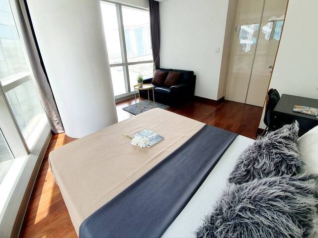 MBFC/Marina Bay Sands/Shenton WAY - CBD Queen Room - High Floor Unit