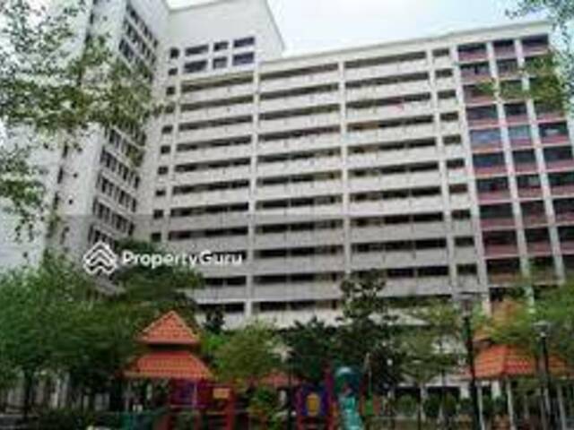 Common Room for rent at Blk 923 Hougang Avenue 9! NO AGENT FEE