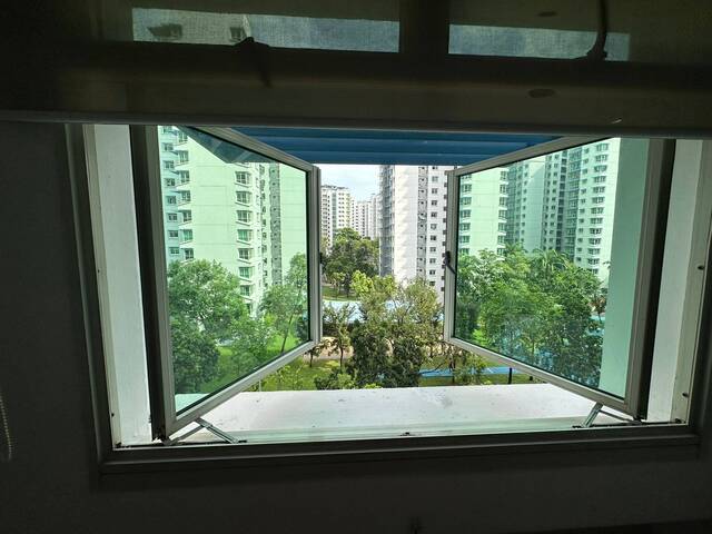 URGENT FOR RENT! Common room for rent in Punggol.