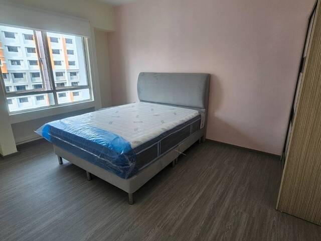 Boon Lay Common Room ×2 Available