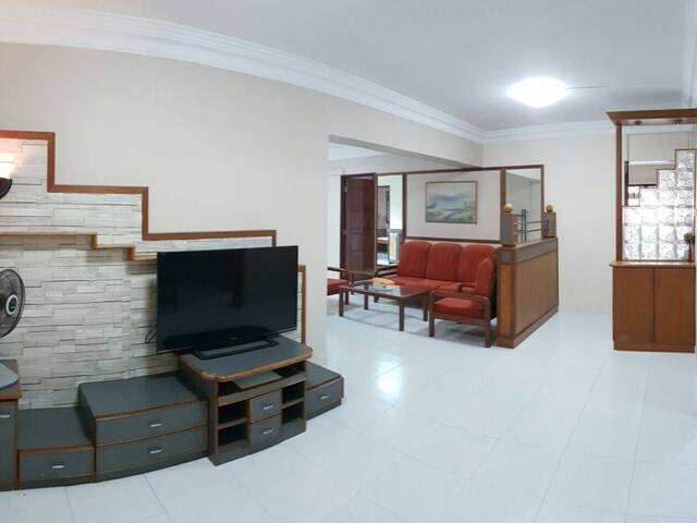 Hougang Room for Couple or 2 ladies