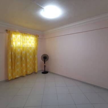 *** Grab NOW! *** HDB 2+1 (3 ‘NG’) *** 3 mins to Yishun MRT