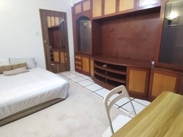 Spacious Common Room 3 mins walk to Sembawang MRT (Female Only)