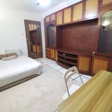 Spacious Common Room 3 mins walk to Sembawang MRT (Female Only)