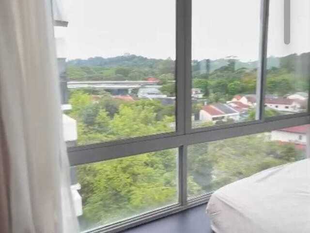 Cosy bedroom @ Duplex Penthouse @ Suites De Laurel condo, Walk to Beauty World MRT