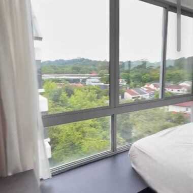 Cosy bedroom @ Duplex Penthouse @ Suites De Laurel condo, Walk to Beauty World MRT