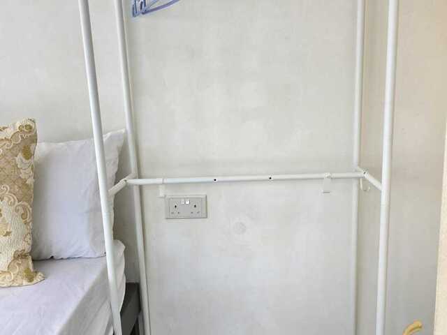 2mins walk to Chinatown MRT, Above Shopping Mall, no owner, can cook, Privacy