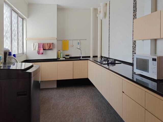 3+1 @ Blk 116 Jurong East - 5 mins walk Lakeside MRT