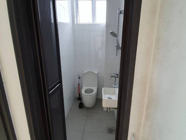 Room for rent / Toa Payoh, Boon Keng, Novena MRT / Common room / 2-3 pax stay / Available Feb 02