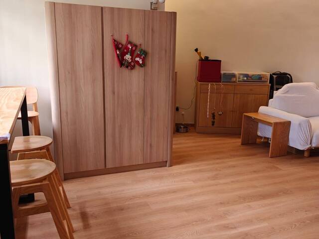 ๐ก Muji Co-Living for Ladies โ Spacious Room 5 min walk to Hougang MRT (NE14)