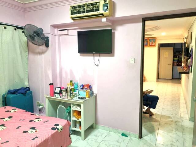 Common Room for rent at Blk 292A Compassvale Street, Near to Sengkang MRT! NO AGENT FEE