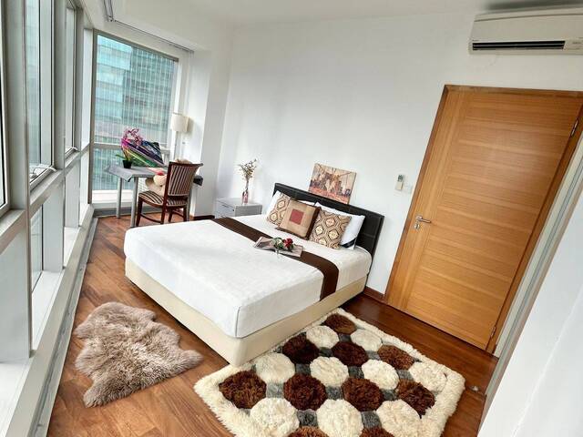 IOI Central Boulevard Towers/MBFC/Raffles place MRT - Queen Room with Marina Bay Sands view