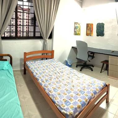 Common Room for rent at Blk 258 Jurong East Street 24. (Female only) NO AGENT FEE