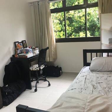 Clean, cozy peaceful room