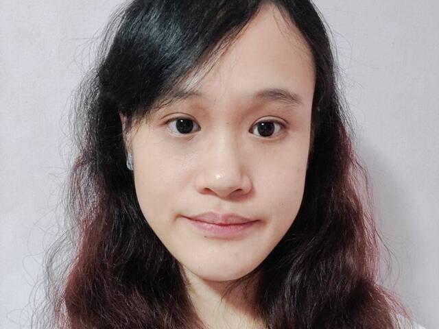 Zhi Yan is looking for a room in Central Singapore